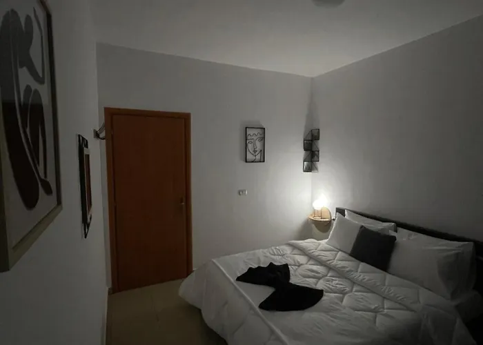 Amar's Daire Dıraç